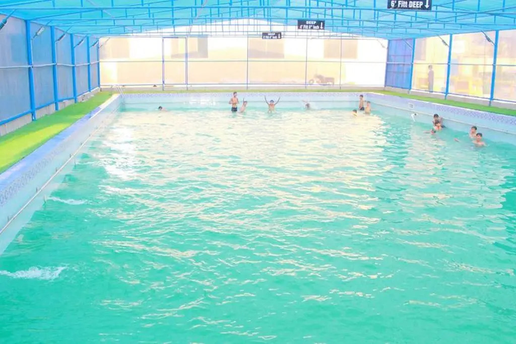 karachi gymkhana swimming pool
